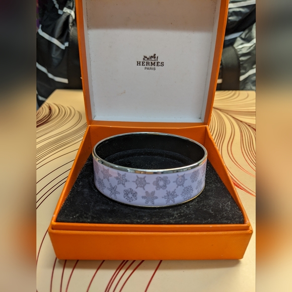 💜 Authentic 💜 Hermes bangle - Picture 1 of 3